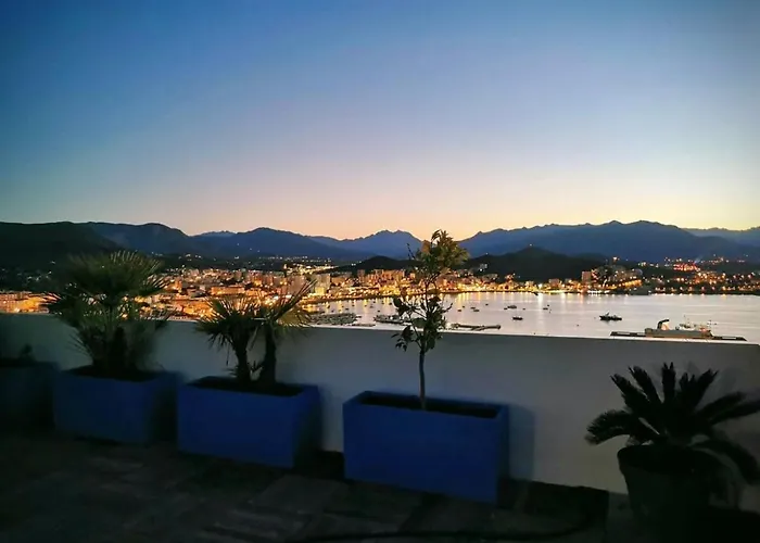 Penthouse Panoramique Avec Jacuzzi Apartament Ajaccio (Corsica)