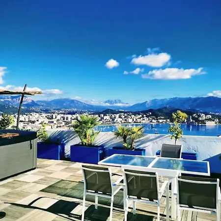 Apartment Penthouse Panoramique Avec Jacuzzi *