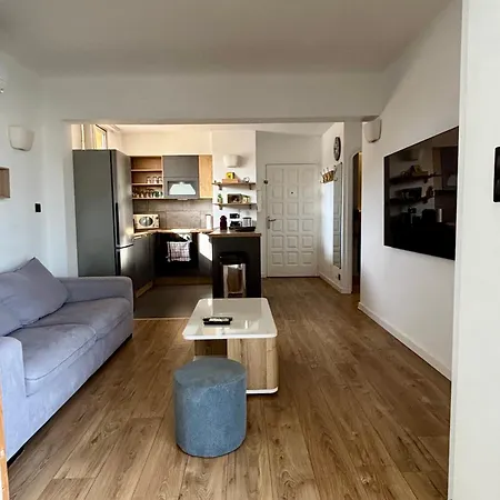 Penthouse Panoramique Avec Jacuzzi *
